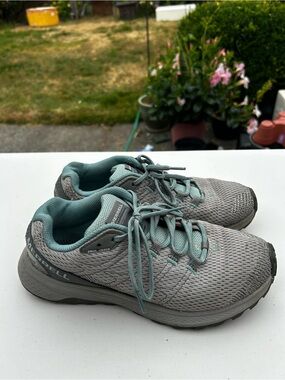 Merrell Women's Light Gray with Teal Lace-Up Walking Shoes Size 8